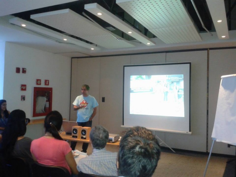 Archivo:Jorge parra Yaso Ideas.jpg