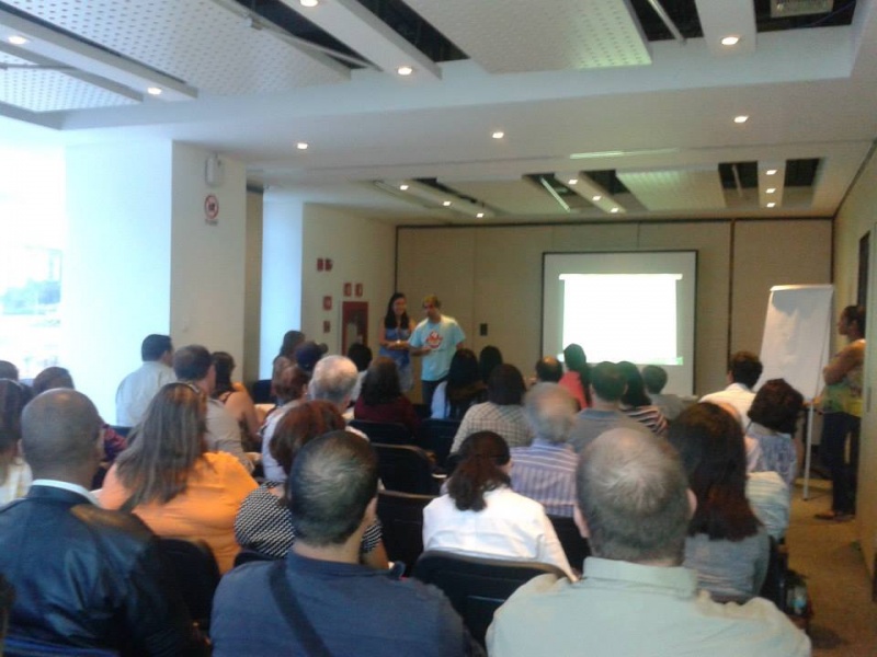 Archivo:Conversatorio ideas 12julio.jpg